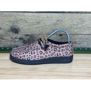 Simply southern animal print slip on shoes ladies size 8 Loafers Cheetah Turtle